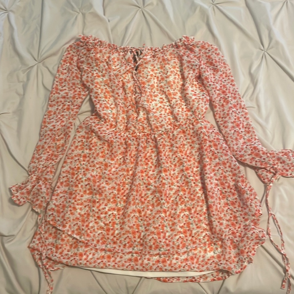 Mini off the shoulder floral 3/4 sleeve dress